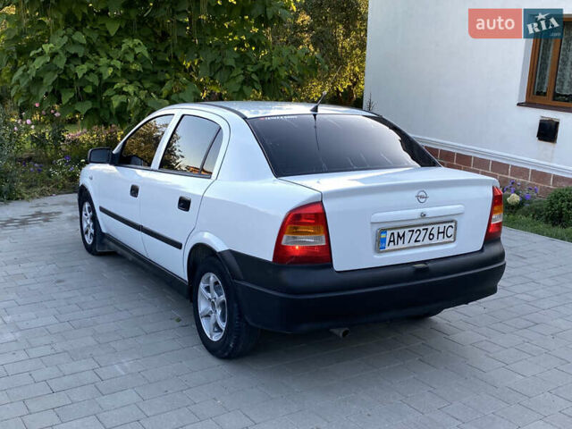 Опель Астра 2000 у Збараже на Automoto.ua Білий Опель Астра, об'ємом двигуна 1.39 л та пробігом 300 тис. км за 2100 $, фото 13 на Automoto.ua