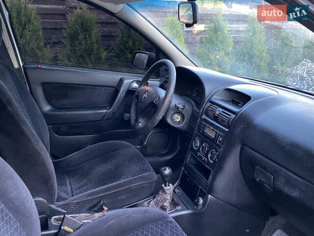 Опель Астра 2000 у Збараже на Automoto.ua Білий Опель Астра, об'ємом двигуна 1.39 л та пробігом 300 тис. км за 2100 $, фото 37 на Automoto.ua