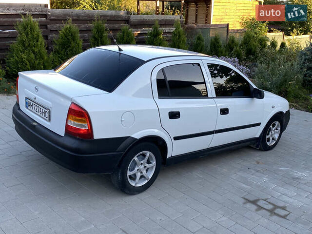 Опель Астра 2000 у Збараже на Automoto.ua Білий Опель Астра, об'ємом двигуна 1.39 л та пробігом 300 тис. км за 2100 $, фото 20 на Automoto.ua