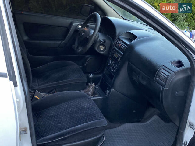 Опель Астра 2000 у Збараже на Automoto.ua Білий Опель Астра, об'ємом двигуна 1.39 л та пробігом 300 тис. км за 2100 $, фото 29 на Automoto.ua