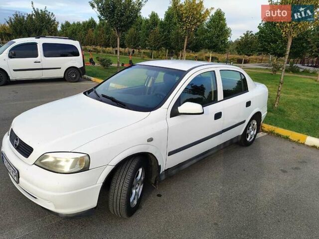 Білий Опель Астра, об'ємом двигуна 1.6 л та пробігом 260 тис. км за 3300 $, фото 1 на Automoto.ua
