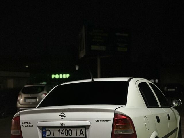 Белый Опель Астра, объемом двигателя 1.4 л и пробегом 340 тыс. км за 3800 $, фото 3 на Automoto.ua