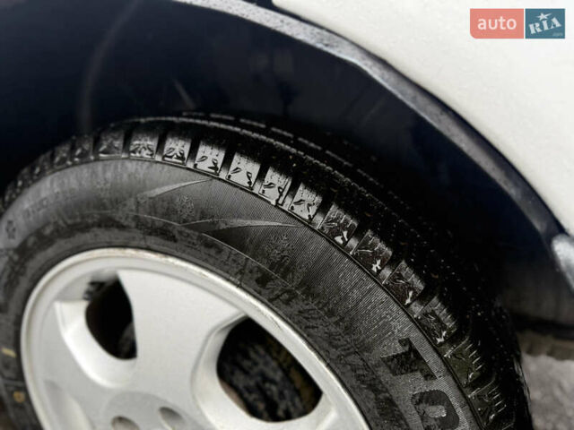 Белый Опель Астра, объемом двигателя 1.6 л и пробегом 218 тыс. км за 4900 $, фото 16 на Automoto.ua