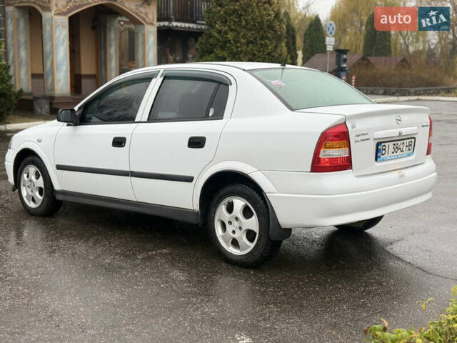 Белый Опель Астра, объемом двигателя 1.6 л и пробегом 218 тыс. км за 4900 $, фото 8 на Automoto.ua