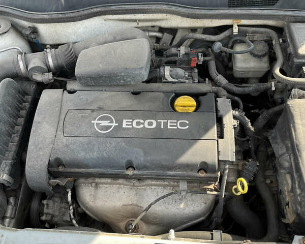 Белый Опель Астра, объемом двигателя 1.6 л и пробегом 222 тыс. км за 4500 $, фото 5 на Automoto.ua