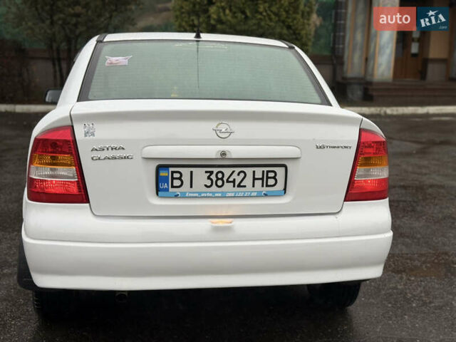 Белый Опель Астра, объемом двигателя 1.6 л и пробегом 218 тыс. км за 4900 $, фото 9 на Automoto.ua