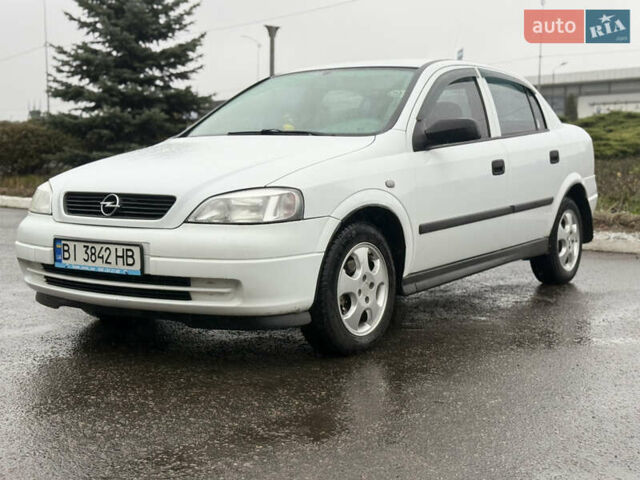 Белый Опель Астра, объемом двигателя 1.6 л и пробегом 218 тыс. км за 4900 $, фото 5 на Automoto.ua