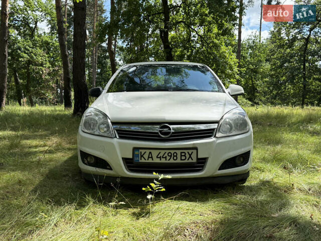 Білий Опель Астра, об'ємом двигуна 1.6 л та пробігом 208 тис. км за 4700 $, фото 3 на Automoto.ua