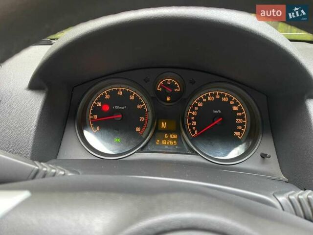 Белый Опель Астра, объемом двигателя 1.6 л и пробегом 218 тыс. км за 5750 $, фото 6 на Automoto.ua