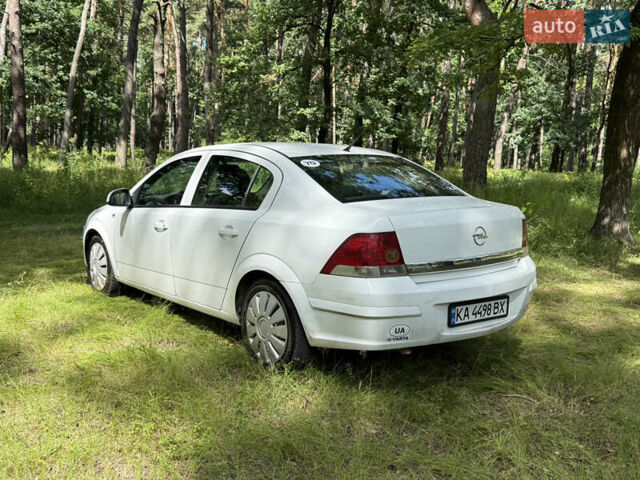 Білий Опель Астра, об'ємом двигуна 1.6 л та пробігом 208 тис. км за 4700 $, фото 9 на Automoto.ua