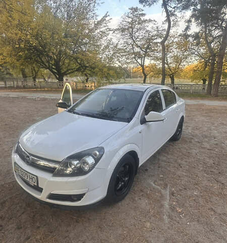 Білий Опель Астра, об'ємом двигуна 1.6 л та пробігом 204 тис. км за 5800 $, фото 2 на Automoto.ua