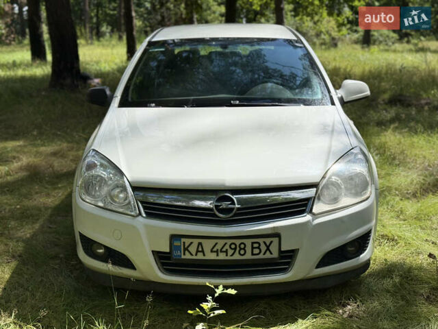 Білий Опель Астра, об'ємом двигуна 1.6 л та пробігом 208 тис. км за 4700 $, фото 16 на Automoto.ua