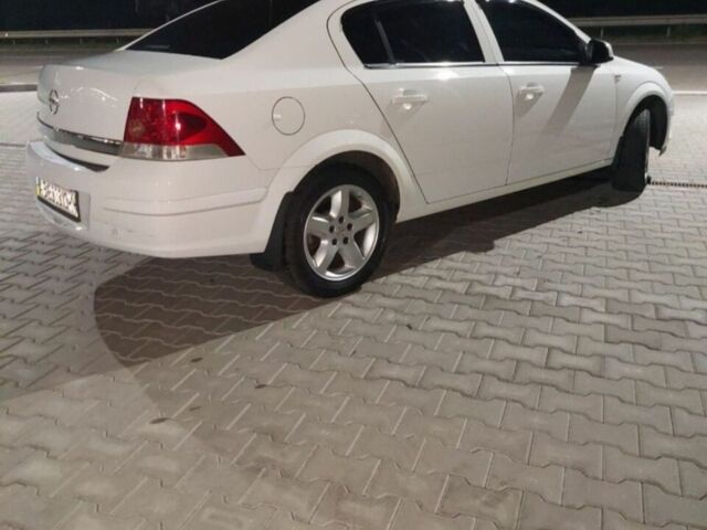 Белый Опель Астра, объемом двигателя 0 л и пробегом 248 тыс. км за 6496 $, фото 6 на Automoto.ua