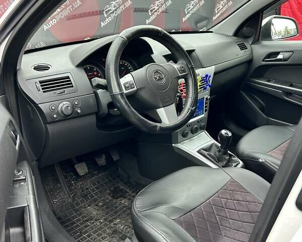 Білий Опель Астра, об'ємом двигуна 1.69 л та пробігом 168 тис. км за 7000 $, фото 19 на Automoto.ua