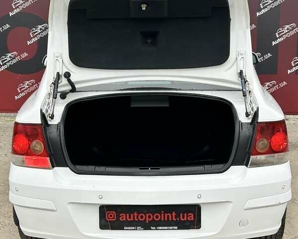 Білий Опель Астра, об'ємом двигуна 1.69 л та пробігом 168 тис. км за 7000 $, фото 9 на Automoto.ua