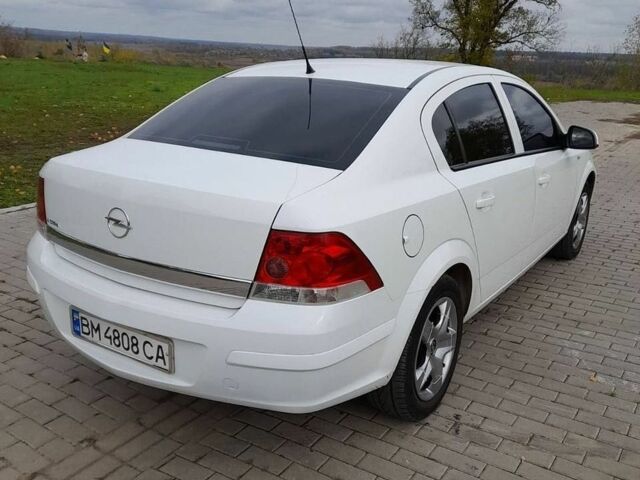 Белый Опель Астра, объемом двигателя 1.6 л и пробегом 32 тыс. км за 8800 $, фото 4 на Automoto.ua