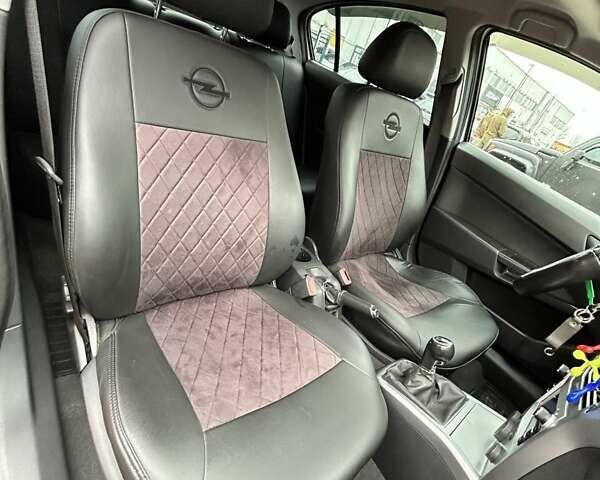 Білий Опель Астра, об'ємом двигуна 1.69 л та пробігом 168 тис. км за 7000 $, фото 12 на Automoto.ua