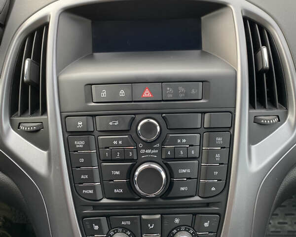 Белый Опель Астра, объемом двигателя 1.36 л и пробегом 80 тыс. км за 11250 $, фото 22 на Automoto.ua