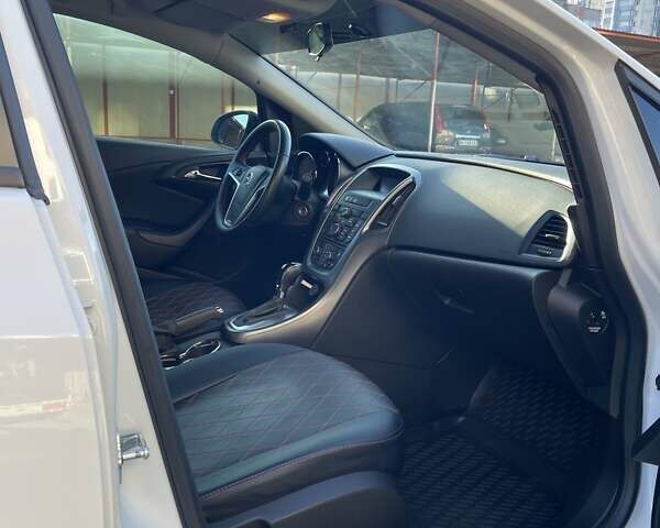 Білий Опель Астра, об'ємом двигуна 1.36 л та пробігом 78 тис. км за 11000 $, фото 9 на Automoto.ua