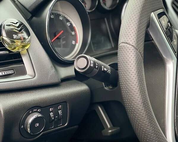 Белый Опель Астра, объемом двигателя 1.4 л и пробегом 166 тыс. км за 7500 $, фото 11 на Automoto.ua