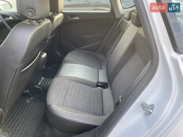 Белый Опель Астра, объемом двигателя 1.36 л и пробегом 80 тыс. км за 11250 $, фото 16 на Automoto.ua