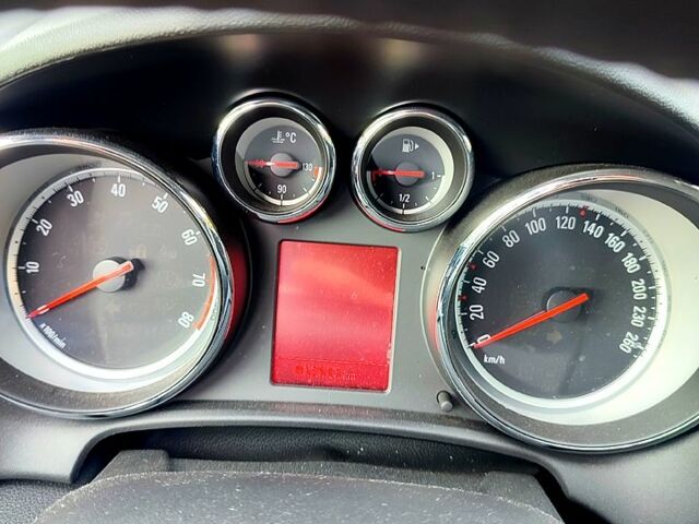 Опель Астра 2020 в Киеве на Automoto.ua Белый Опель Астра, объемом двигателя 1.4 л и пробегом 32 тыс. км за 12000 $, фото 4 на Automoto.ua