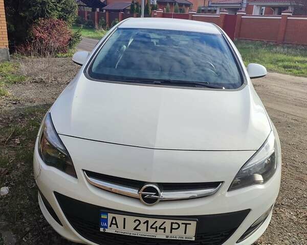 Опель Астра 2020 у Києві на Automoto.ua Білий Опель Астра, об'ємом двигуна 1.4 л та пробігом 32 тис. км за 12000 $, фото 1 на Automoto.ua