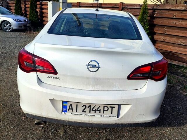 Опель Астра 2020 в Киеве на Automoto.ua Белый Опель Астра, объемом двигателя 1.4 л и пробегом 32 тыс. км за 12000 $, фото 2 на Automoto.ua