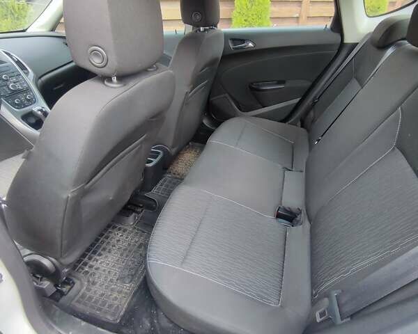 Опель Астра 2020 у Києві на Automoto.ua Білий Опель Астра, об'ємом двигуна 1.4 л та пробігом 32 тис. км за 12000 $, фото 6 на Automoto.ua