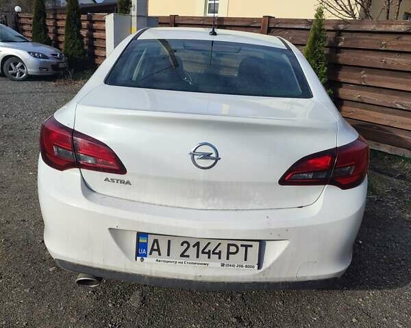 Опель Астра 2020 у Києві на Automoto.ua Білий Опель Астра, об'ємом двигуна 1.4 л та пробігом 32 тис. км за 12000 $, фото 2 на Automoto.ua