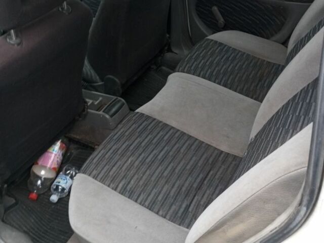 Белый Опель Астра, объемом двигателя 1.7 л и пробегом 333 тыс. км за 999 $, фото 3 на Automoto.ua