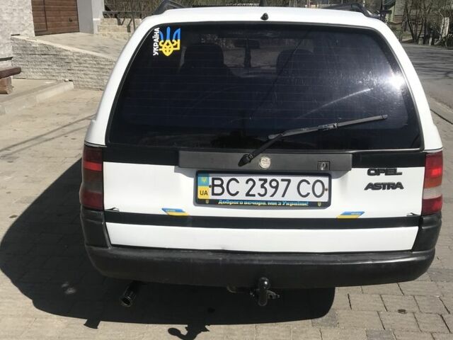 Білий Опель Астра, об'ємом двигуна 1.4 л та пробігом 372 тис. км за 1600 $, фото 5 на Automoto.ua