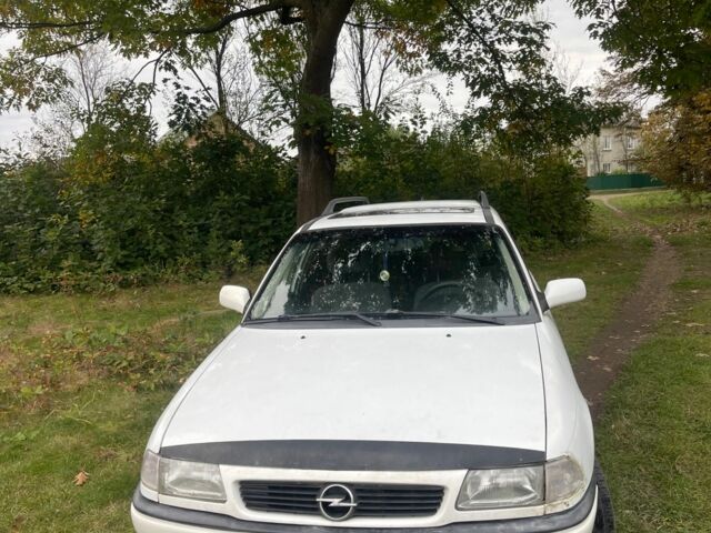Опель Астра 1996 в Стрые на Automoto.ua Белый Опель Астра, объемом двигателя 1.6 л и пробегом 277 тыс. км за 950 $, фото 1 на Automoto.ua