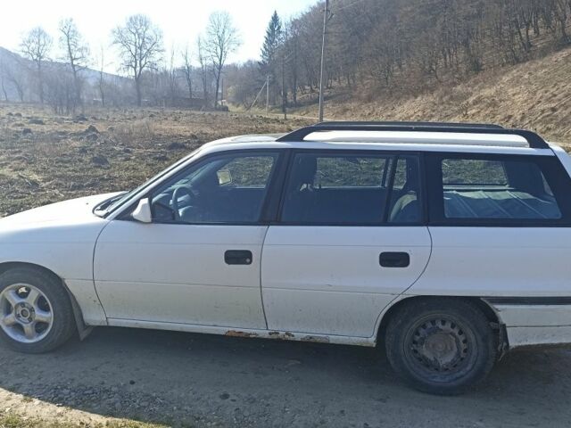 Белый Опель Астра, объемом двигателя 1 л и пробегом 3 тыс. км за 1000 $, фото 5 на Automoto.ua