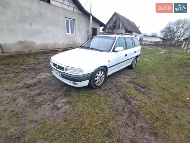 Білий Опель Астра, об'ємом двигуна 1.4 л та пробігом 240 тис. км за 1450 $, фото 5 на Automoto.ua