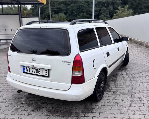 Белый Опель Астра, объемом двигателя 1.8 л и пробегом 280 тыс. км за 3100 $, фото 2 на Automoto.ua