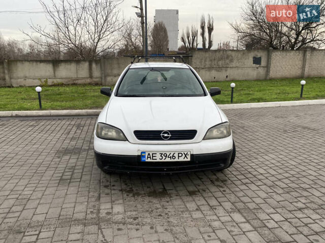 Белый Опель Астра, объемом двигателя 1.69 л и пробегом 450 тыс. км за 1650 $, фото 1 на Automoto.ua