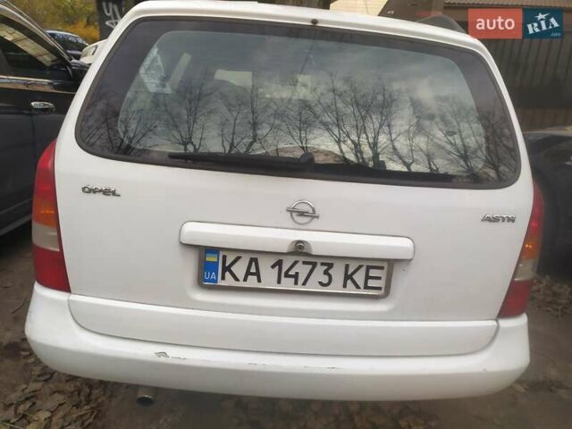 Белый Опель Астра, объемом двигателя 1.6 л и пробегом 336 тыс. км за 1950 $, фото 8 на Automoto.ua