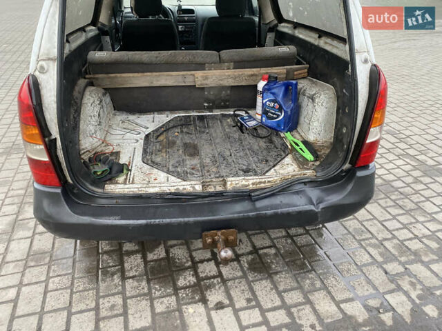 Белый Опель Астра, объемом двигателя 1.69 л и пробегом 450 тыс. км за 1650 $, фото 8 на Automoto.ua