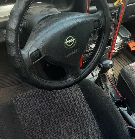 Білий Опель Астра, об'ємом двигуна 1.8 л та пробігом 3 тис. км за 1200 $, фото 4 на Automoto.ua