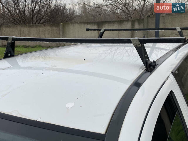 Белый Опель Астра, объемом двигателя 1.69 л и пробегом 450 тыс. км за 1650 $, фото 11 на Automoto.ua