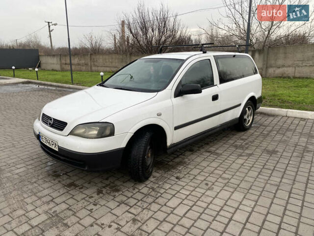 Белый Опель Астра, объемом двигателя 1.69 л и пробегом 450 тыс. км за 1650 $, фото 2 на Automoto.ua
