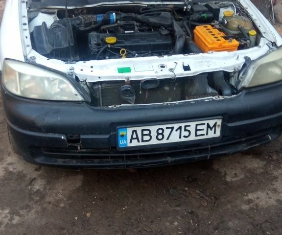 Білий Опель Астра, об'ємом двигуна 1.7 л та пробігом 250 тис. км за 1720 $, фото 4 на Automoto.ua