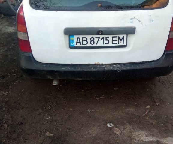 Білий Опель Астра, об'ємом двигуна 1.7 л та пробігом 250 тис. км за 1720 $, фото 3 на Automoto.ua