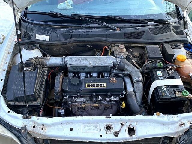 Білий Опель Астра, об'ємом двигуна 1.7 л та пробігом 400 тис. км за 1900 $, фото 8 на Automoto.ua