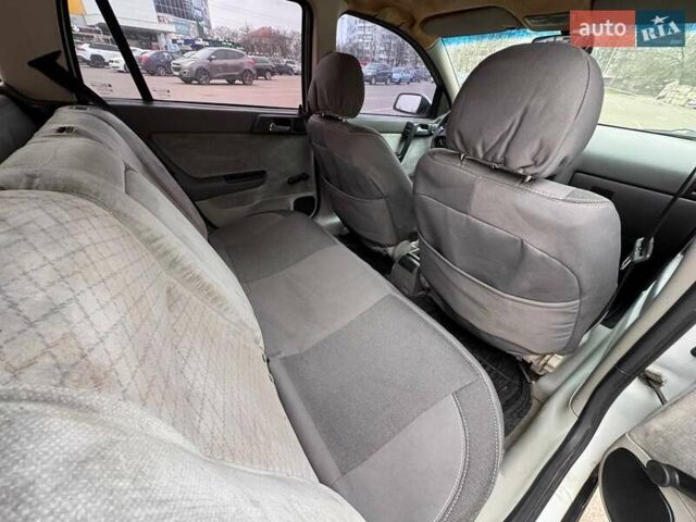 Білий Опель Астра, об'ємом двигуна 1.6 л та пробігом 250 тис. км за 2650 $, фото 9 на Automoto.ua