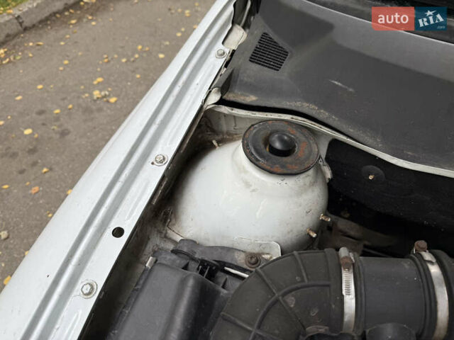 Белый Опель Астра, объемом двигателя 1.7 л и пробегом 290 тыс. км за 1750 $, фото 11 на Automoto.ua