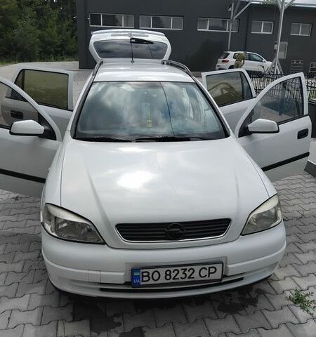 Белый Опель Астра, объемом двигателя 1.69 л и пробегом 380 тыс. км за 3000 $, фото 5 на Automoto.ua