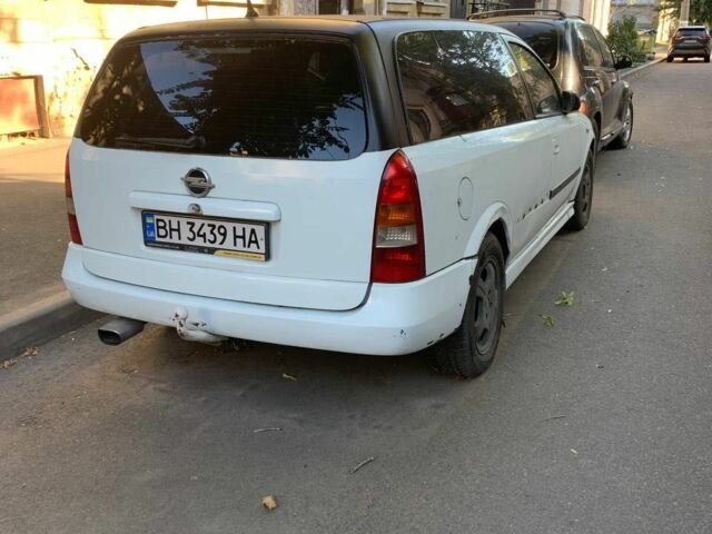 Белый Опель Астра, объемом двигателя 1.7 л и пробегом 360 тыс. км за 1500 $, фото 3 на Automoto.ua