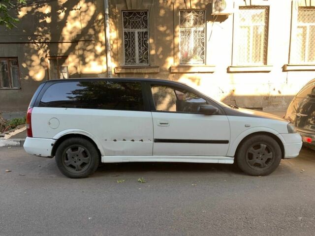 Белый Опель Астра, объемом двигателя 1.7 л и пробегом 360 тыс. км за 1500 $, фото 4 на Automoto.ua